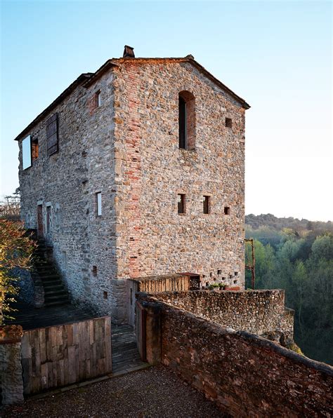 Prada's Architect Roberto Baciocchi's Tuscan Guesthouse Is .